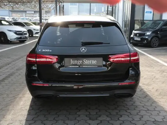 Mercedes-Benz E 300