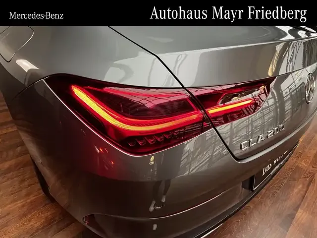 Mercedes-Benz CLA 200