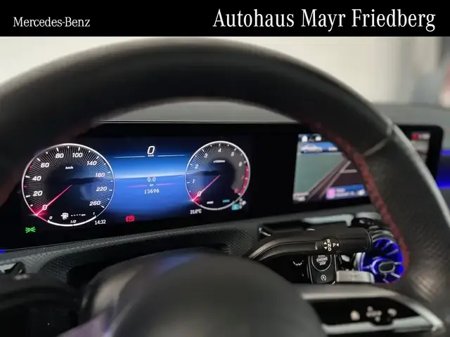 Mercedes-Benz CLA 200