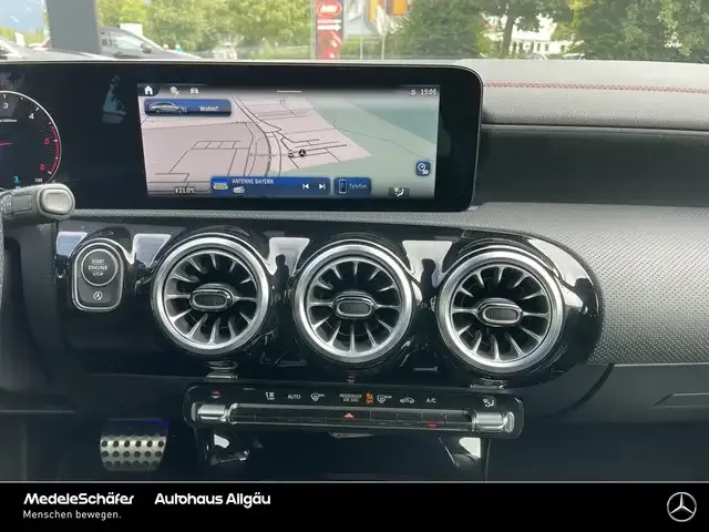 Mercedes-Benz CLA 220