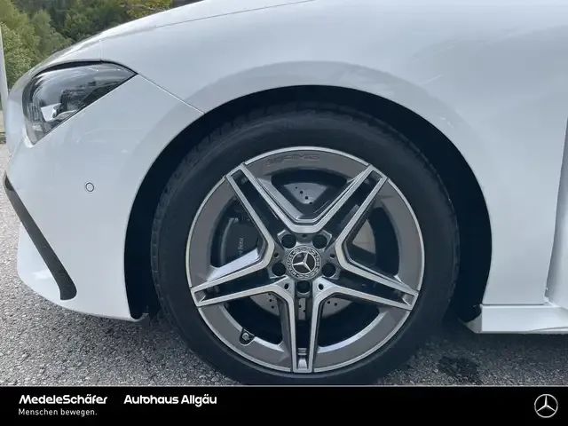 Mercedes-Benz CLA 220