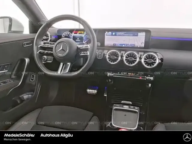 Mercedes-Benz CLA 220
