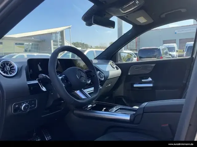 Mercedes-Benz GLA 180