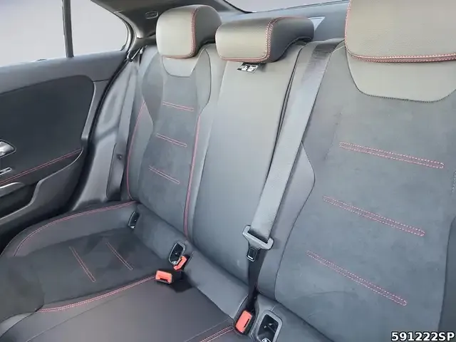 Mercedes-Benz A 220