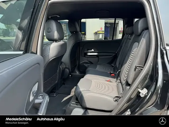 Mercedes-Benz EQB 300