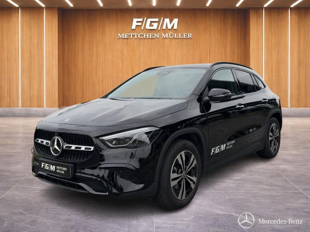 Mercedes-Benz GLA 200