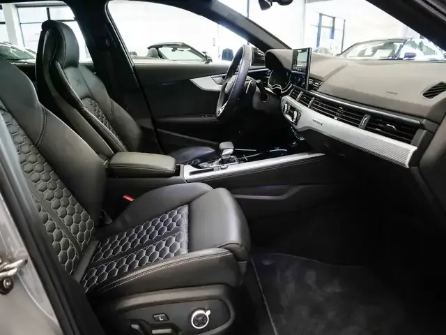 Audi RS4