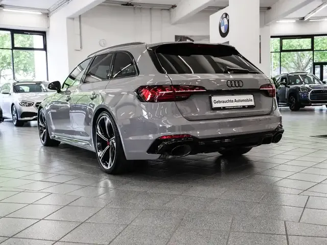 Audi RS4