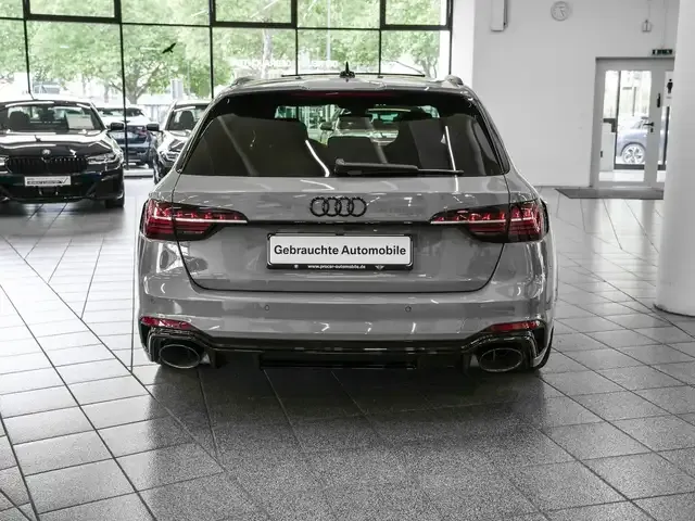 Audi RS4