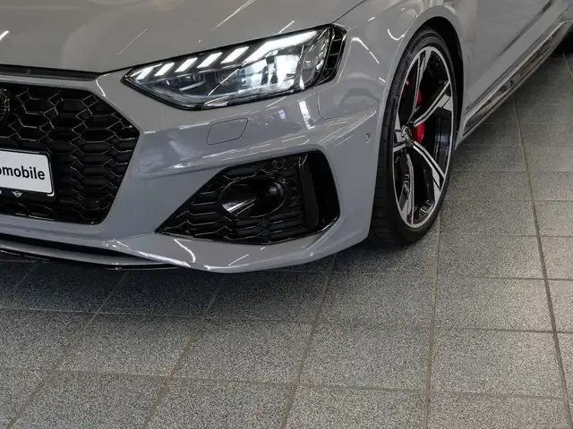 Audi RS4