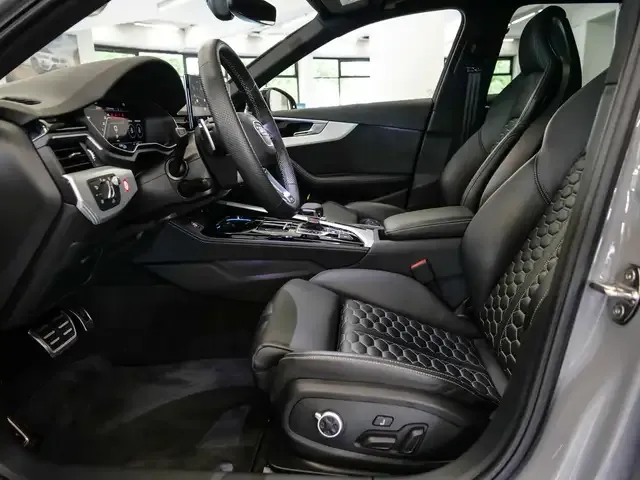 Audi RS4