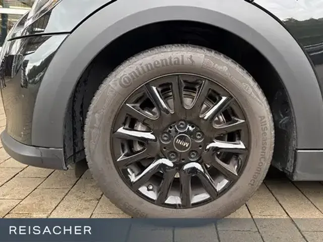MINI One