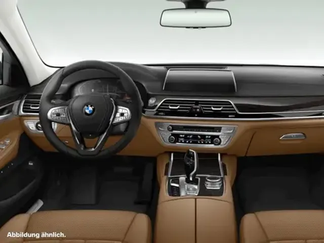 BMW 740