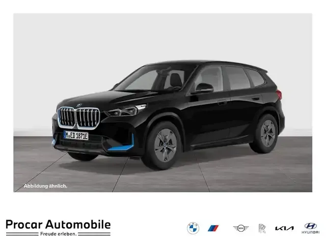 BMW iX1