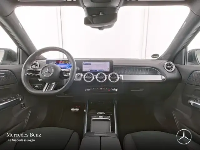 Mercedes-Benz EQB 300
