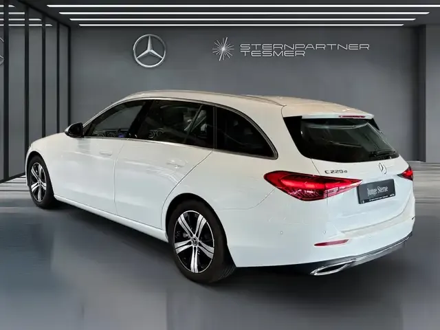 Mercedes-Benz C 220
