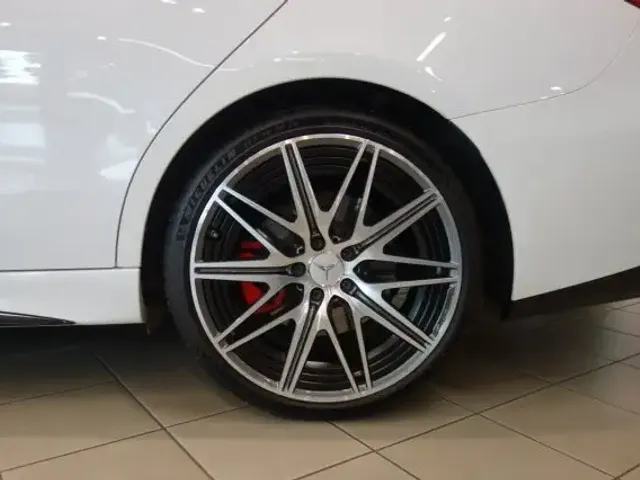 Mercedes-Benz C 43 AMG