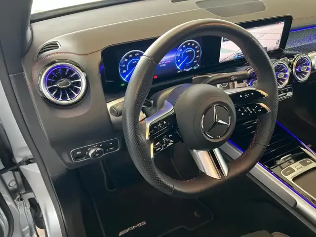 Mercedes-Benz EQB 300