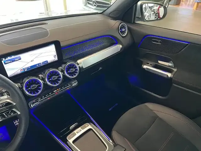 Mercedes-Benz EQB 300