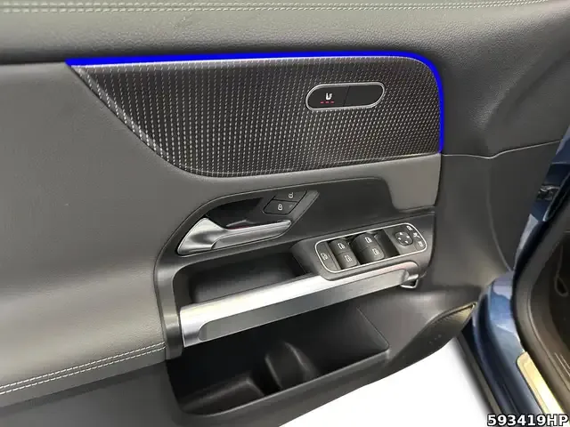 Mercedes-Benz EQB 300