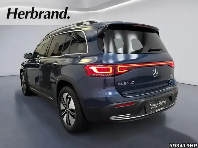 Mercedes-Benz EQB 300
