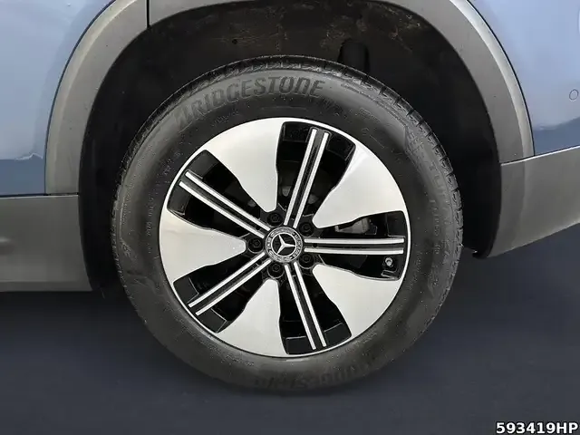 Mercedes-Benz EQB 300