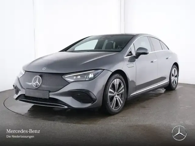Mercedes-Benz EQE 300