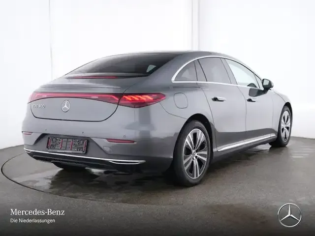 Mercedes-Benz EQE 300