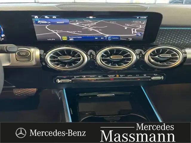 Mercedes-Benz EQB 350