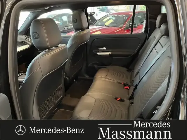 Mercedes-Benz EQB 350