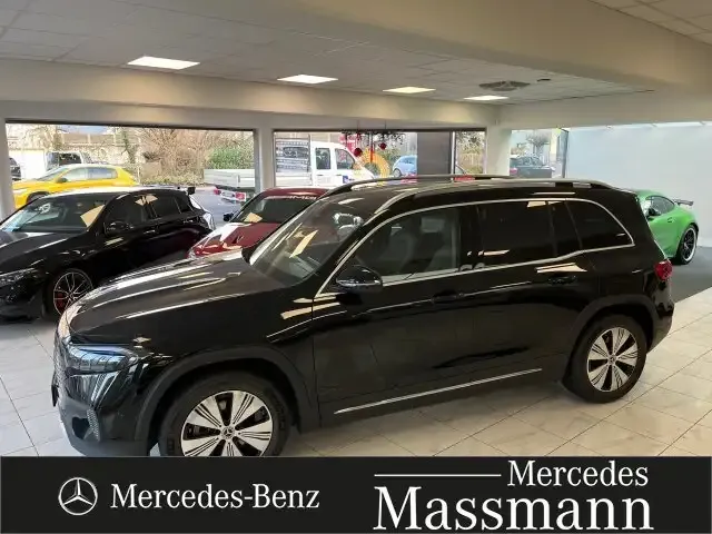 Mercedes-Benz EQB 350