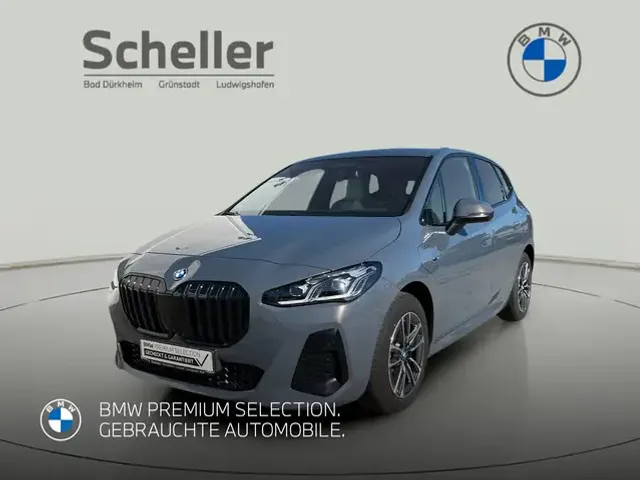 BMW 225