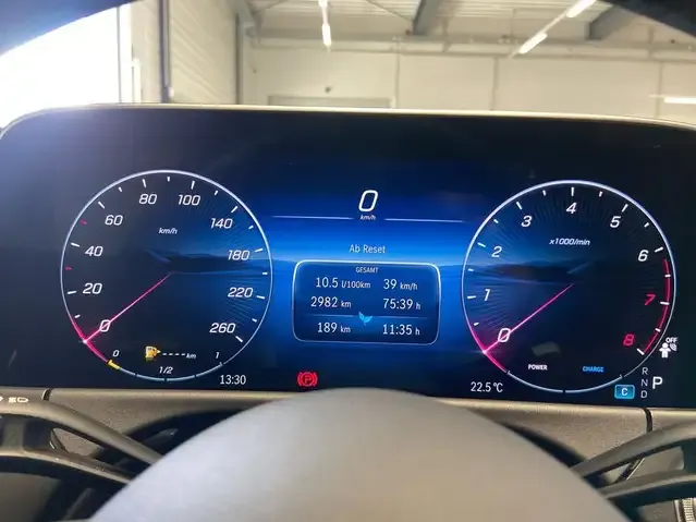 Mercedes-Benz E 200