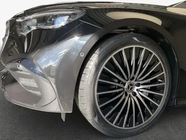 Mercedes-Benz E 200