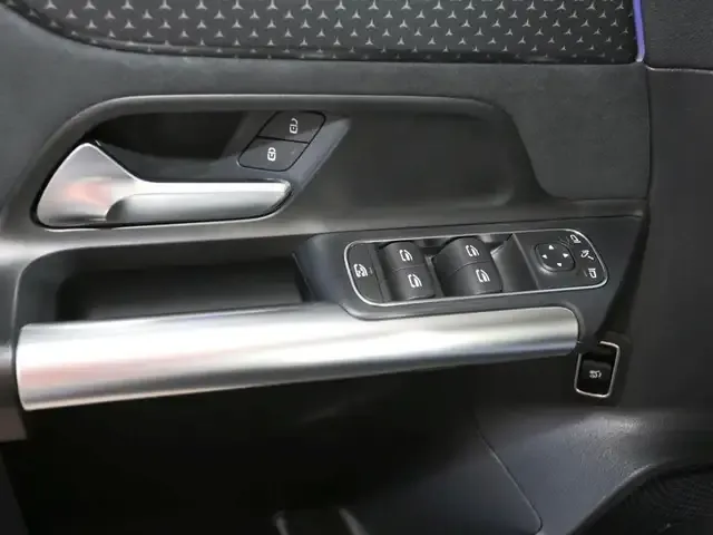 Mercedes-Benz EQA 350