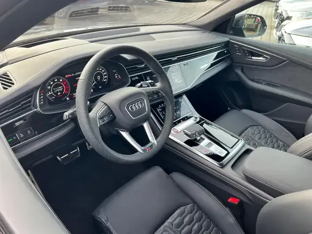 Audi RS Q8