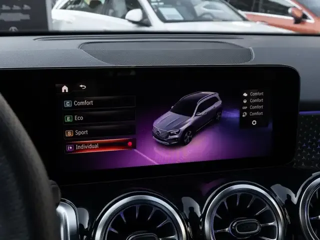 Mercedes-Benz GLB 200
