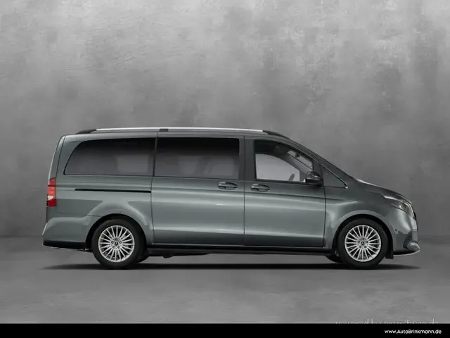 Mercedes-Benz V 220
