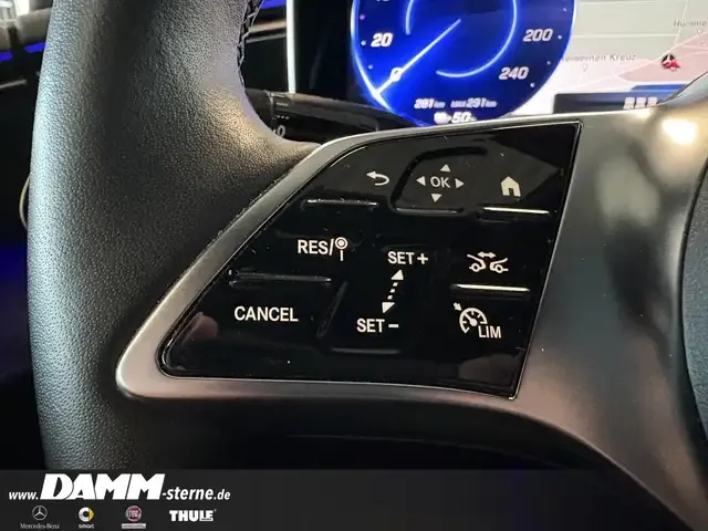 Mercedes-Benz EQE 300