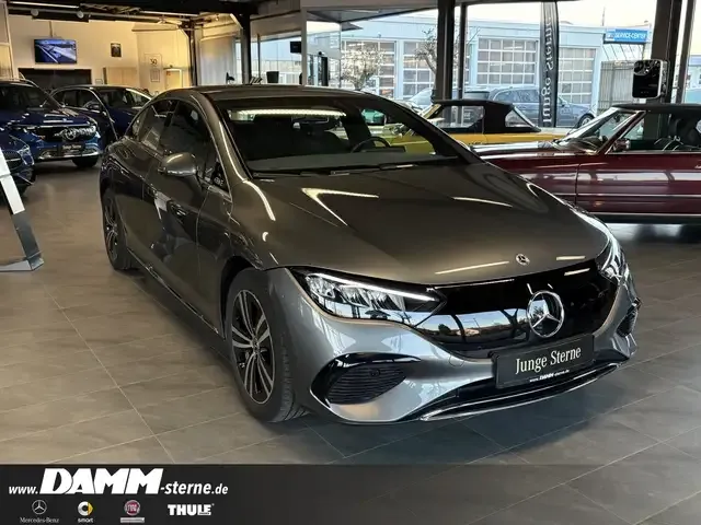 Mercedes-Benz EQE 300