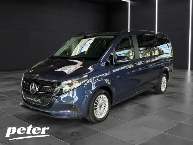 Mercedes-Benz V 220