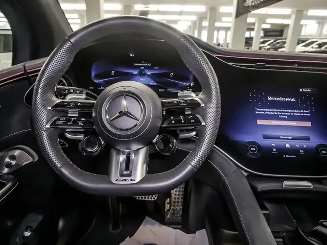 Mercedes-Benz EQE SUV