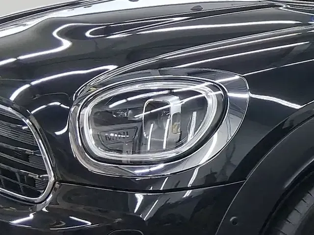 MINI One Countryman