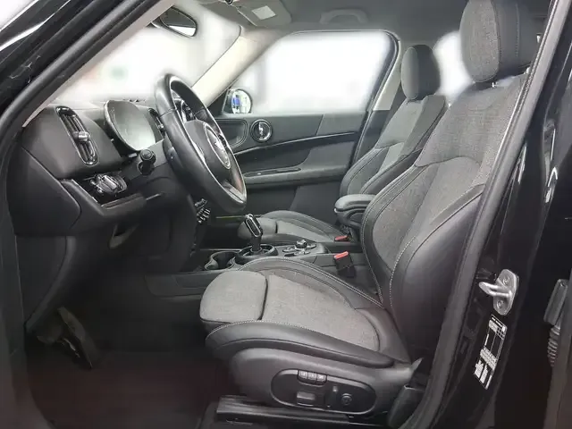MINI One Countryman