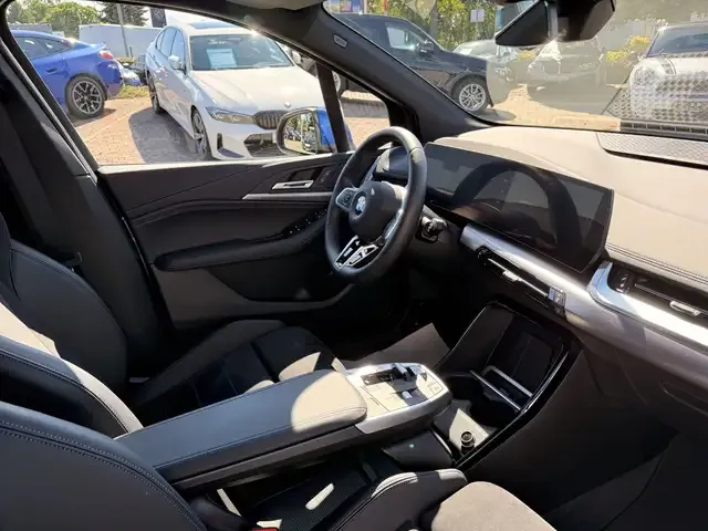 BMW 216