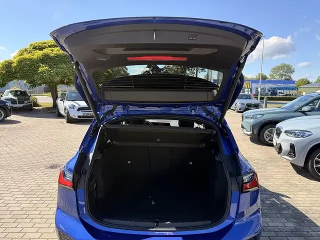 BMW 216