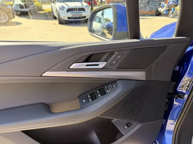 BMW 216