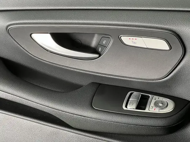 Mercedes-Benz EQV 300