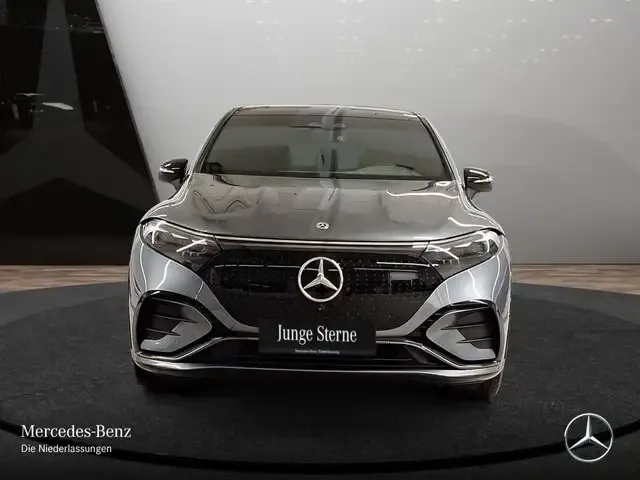 Mercedes-Benz EQS