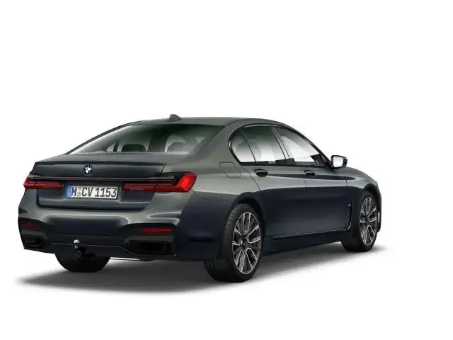 BMW 740